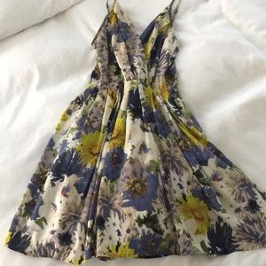 Flouncy floral dress, super cute!!